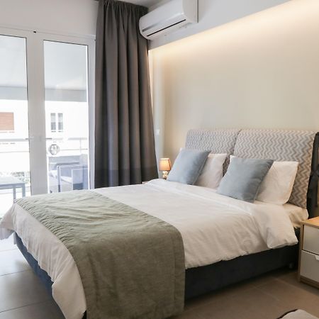 V36 Suites Athena Bagian luar foto