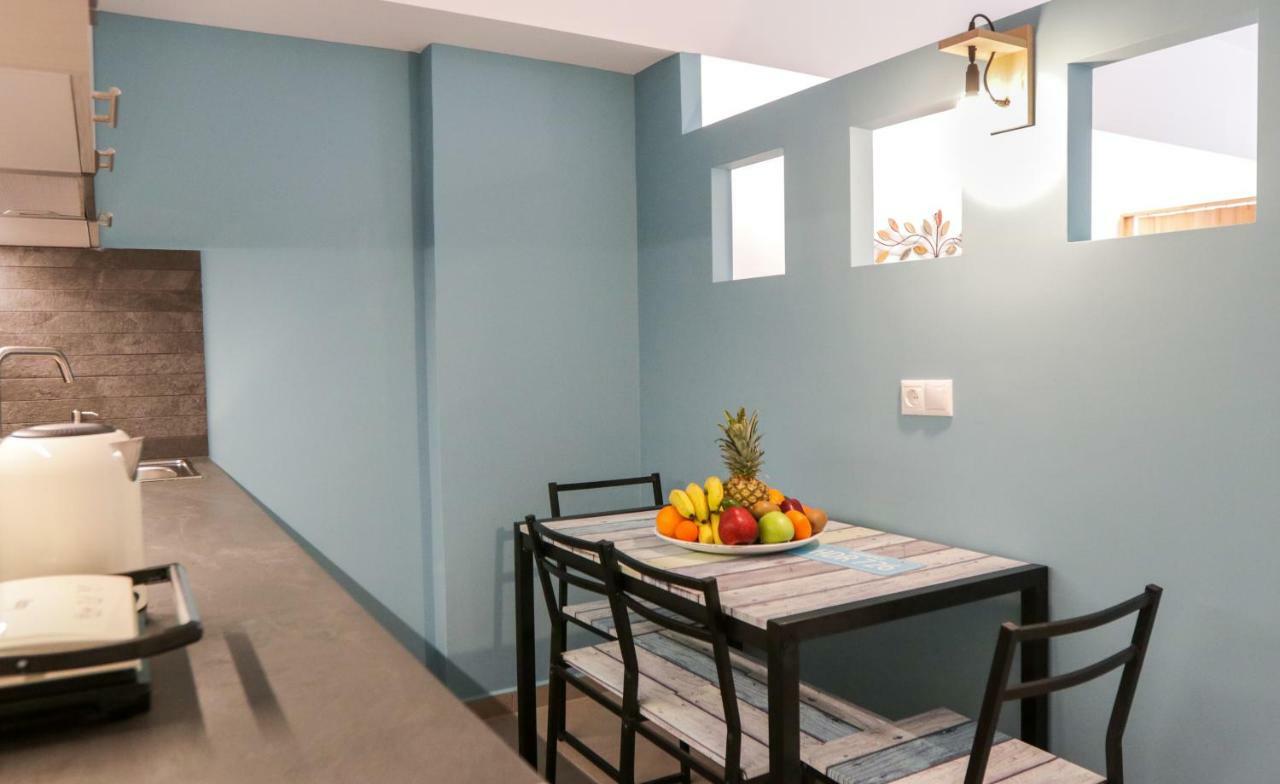 V36 Suites Athena Bagian luar foto